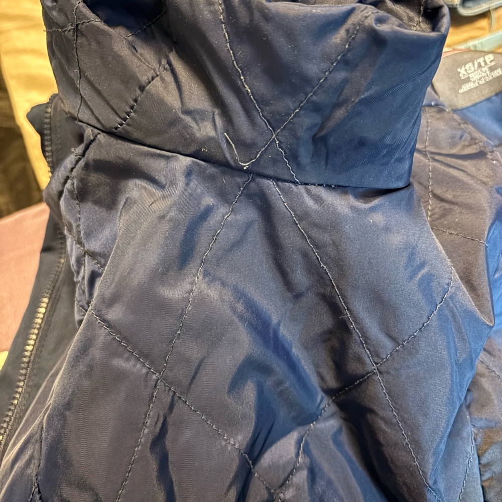 Helly Hansen Women's Fall Hooded Jacket GUC - Picture 7 of 16